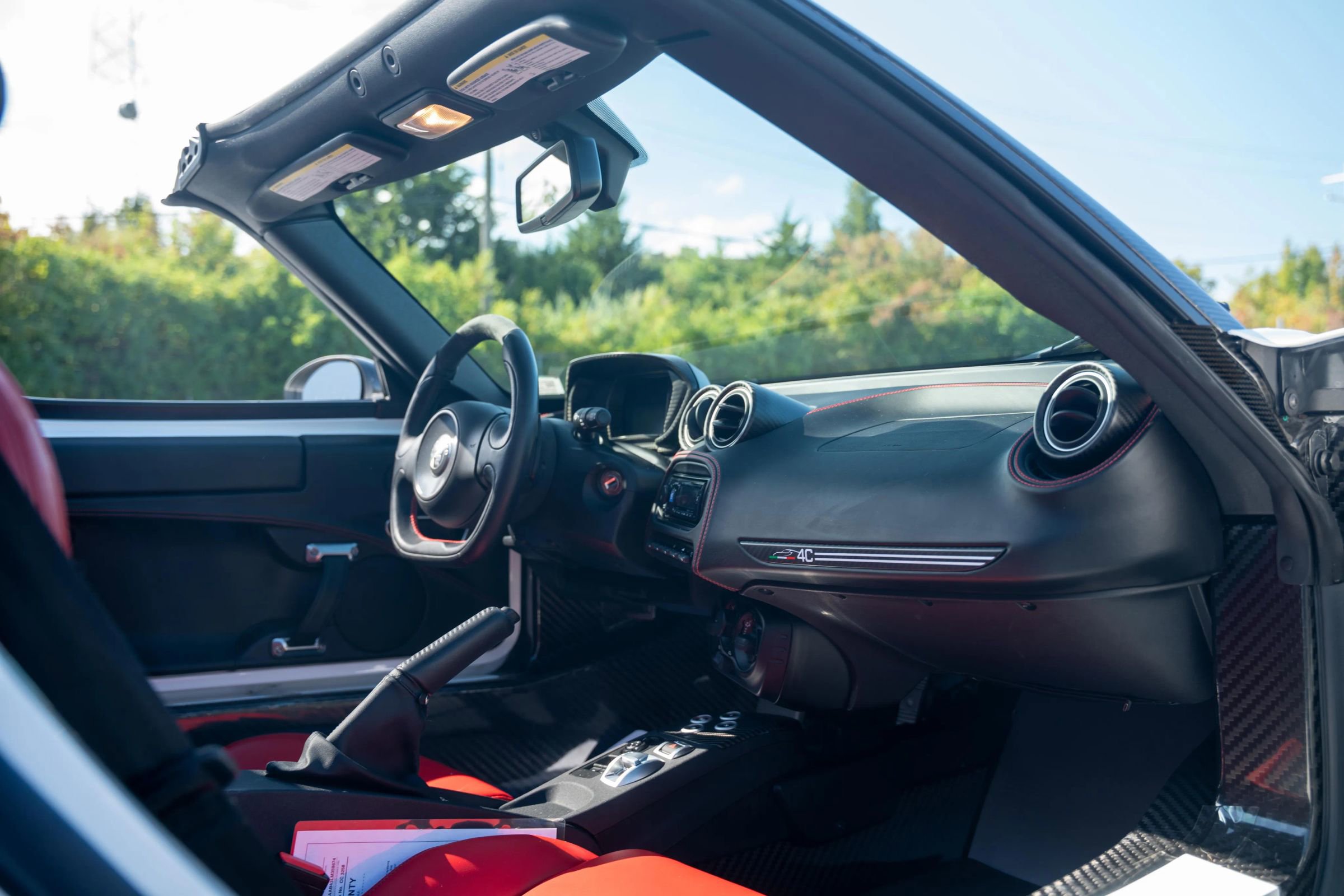 Used 2020 Alfa Romeo 4C Spider image 17