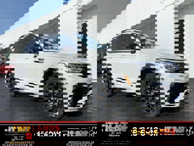 Used 2023 Volkswagen Tiguan SE R-Line