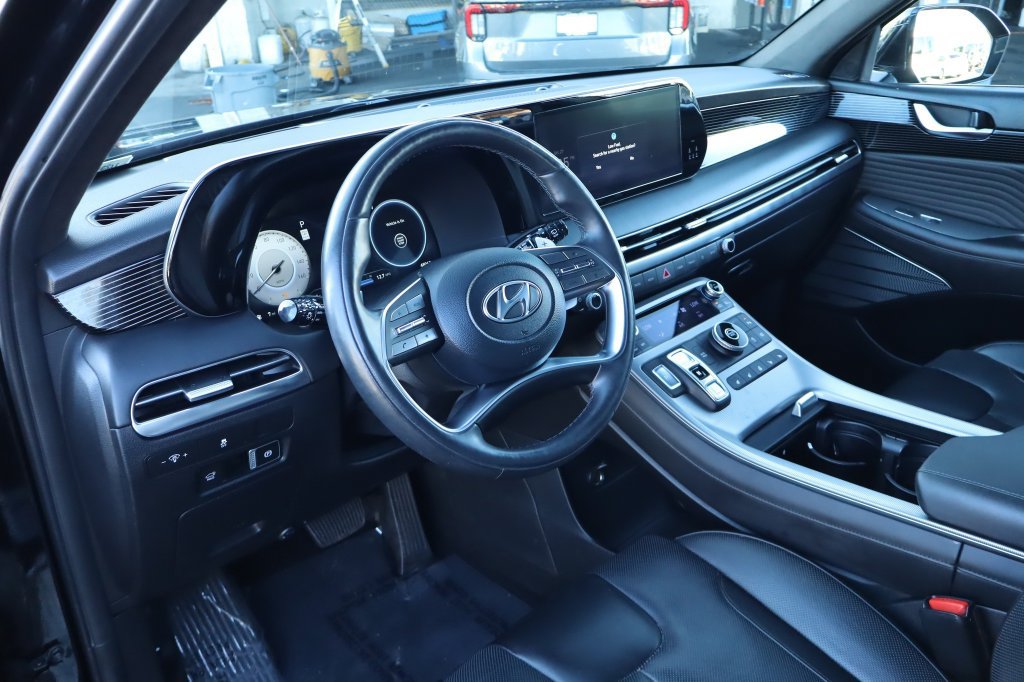 Used 2023 Hyundai Palisade Calligraphy FWD image 17