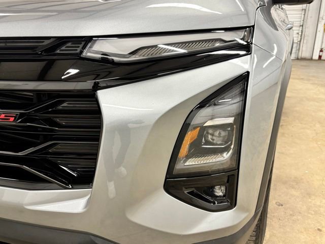 Used 2025 Chevrolet Equinox RS w/ Safety and Technology Package FWD image 8