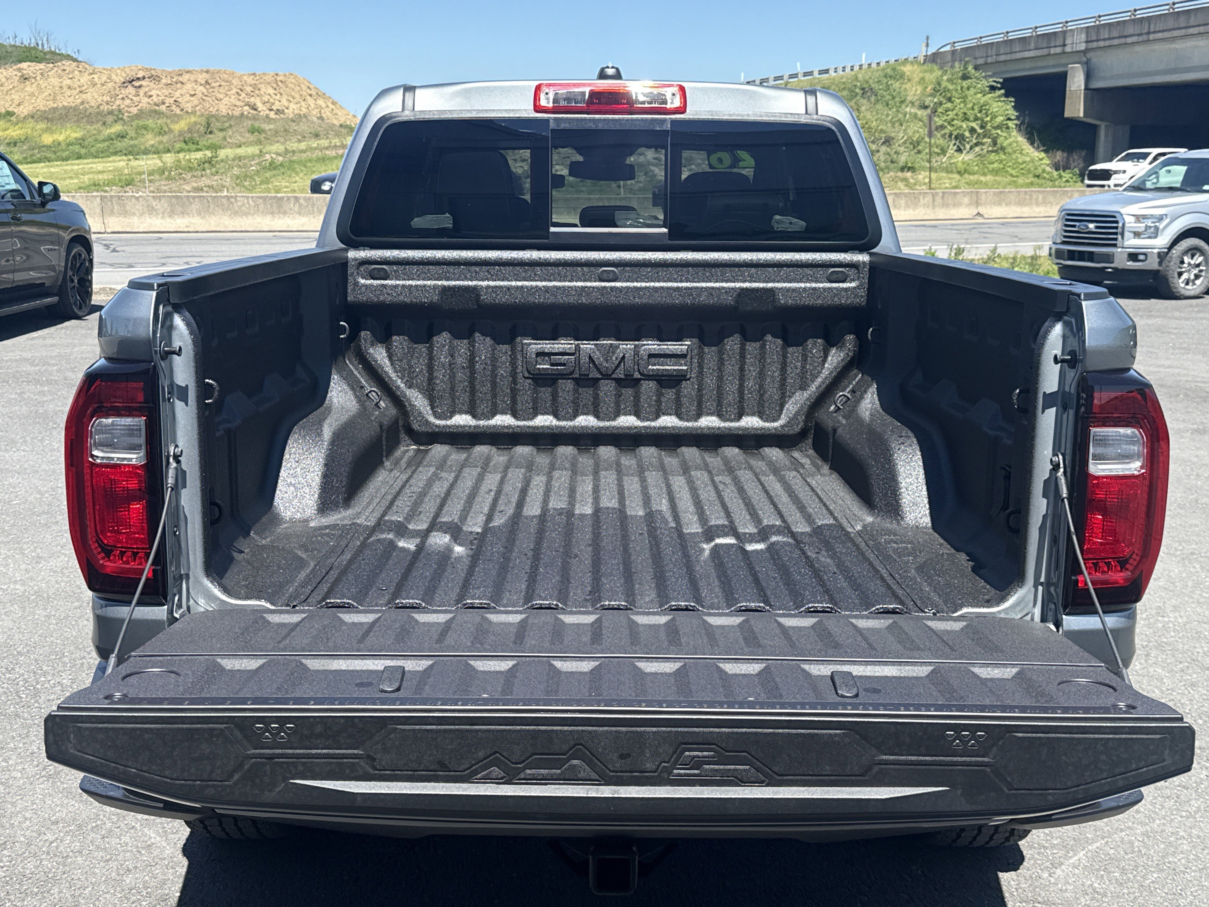 New 2026 GMC Canyon AT4 AWD/4WD image 5