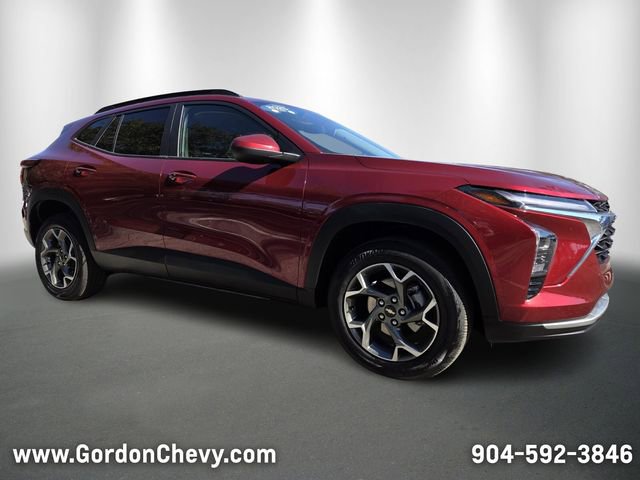 Certified 2025 Chevrolet Trax LT w/ LT Convenience Package image 8