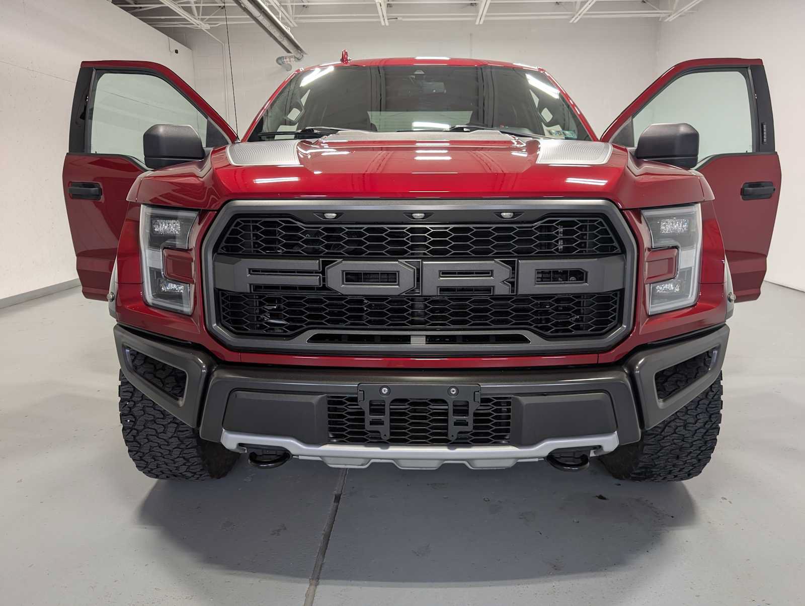 Used 2019 Ford F150 Raptor AWD/4WD image 16