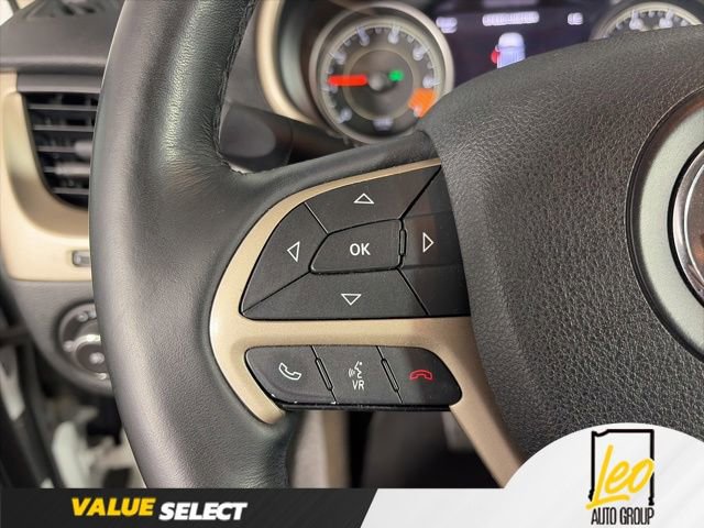 Used 2015 Jeep Cherokee Limited AWD/4WD image 16