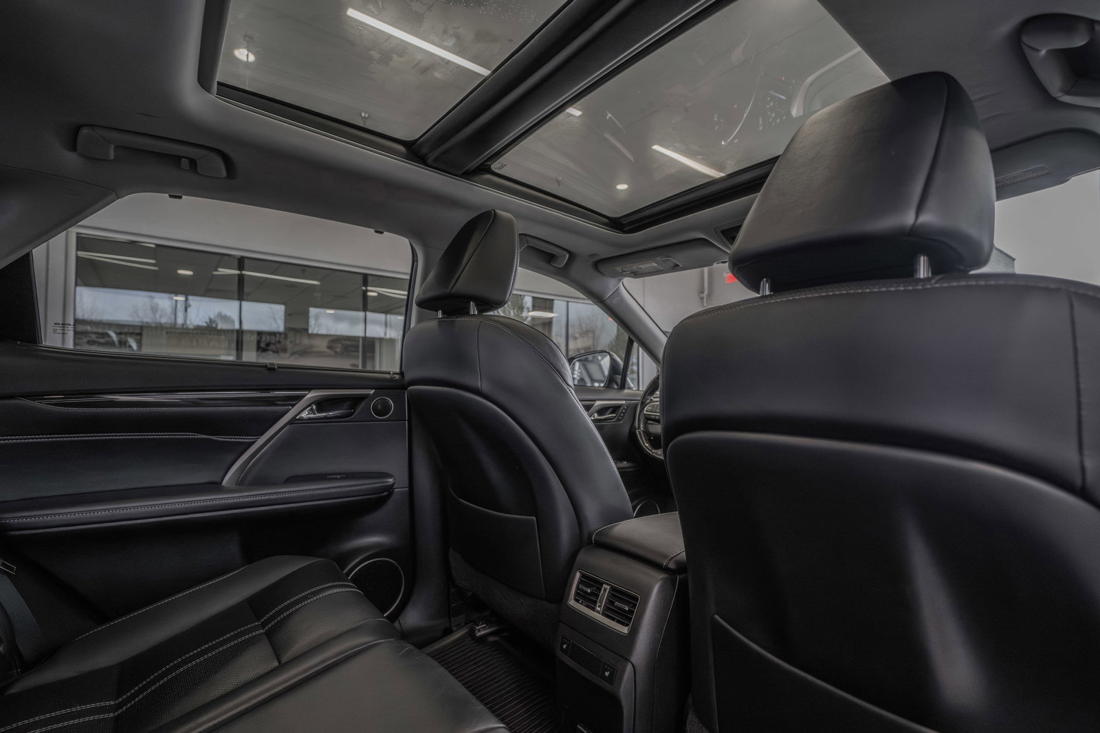 Used 2021 Lexus RX 450h AWD w/ Luxury Package image 27