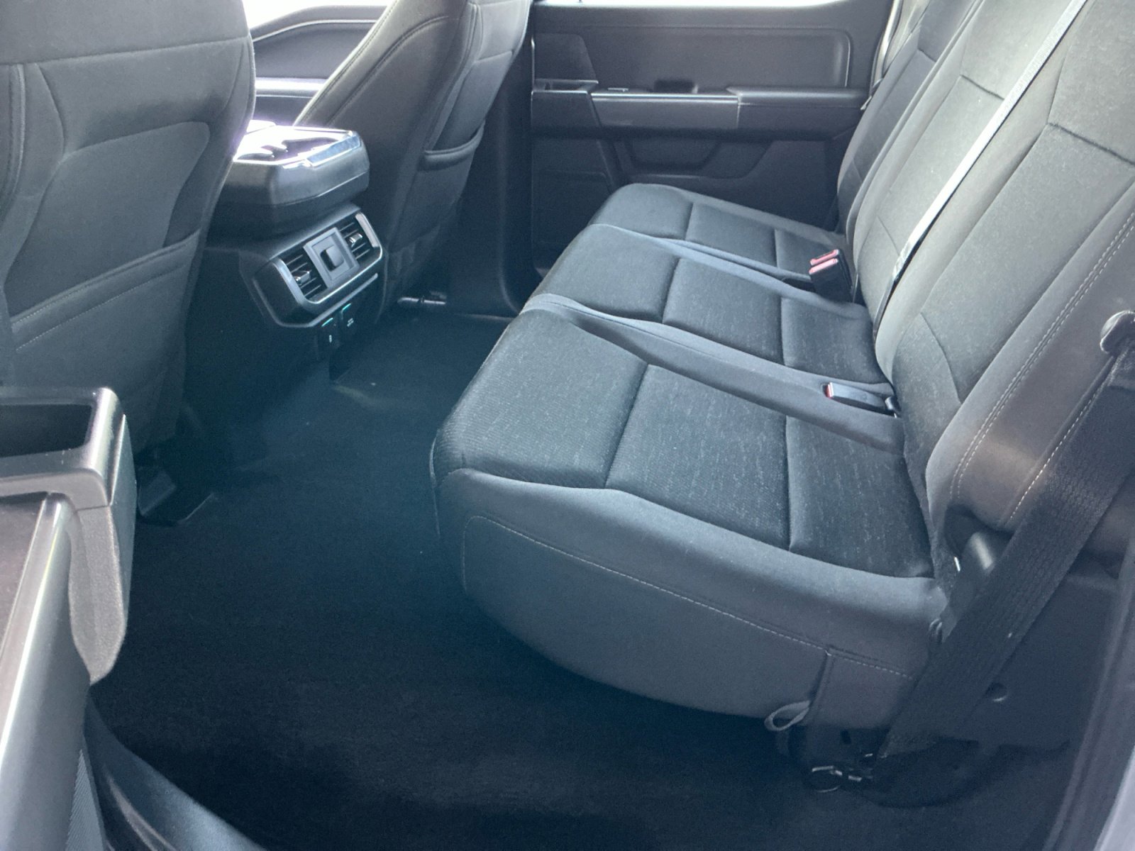Used 2022 Ford F150 XLT w/ Equipment Group 302A High AWD/4WD image 18