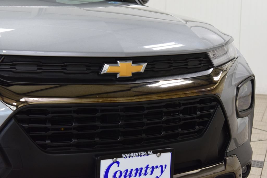 Used 2023 Chevrolet TrailBlazer ACTIV w/ Convenience Package AWD/4WD image 11