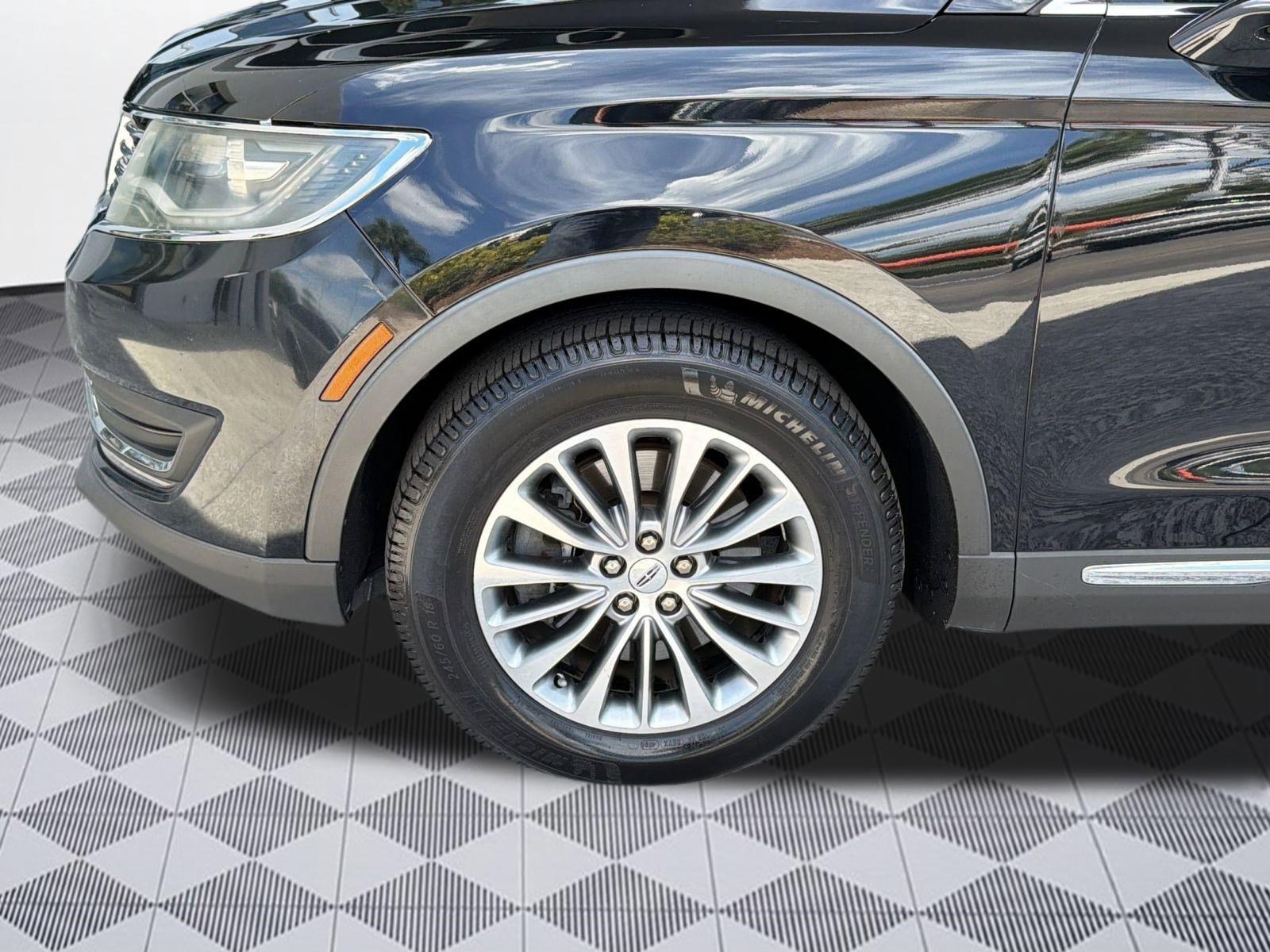 Used 2016 Lincoln MKX Select w/ Select Plus Package FWD image 12
