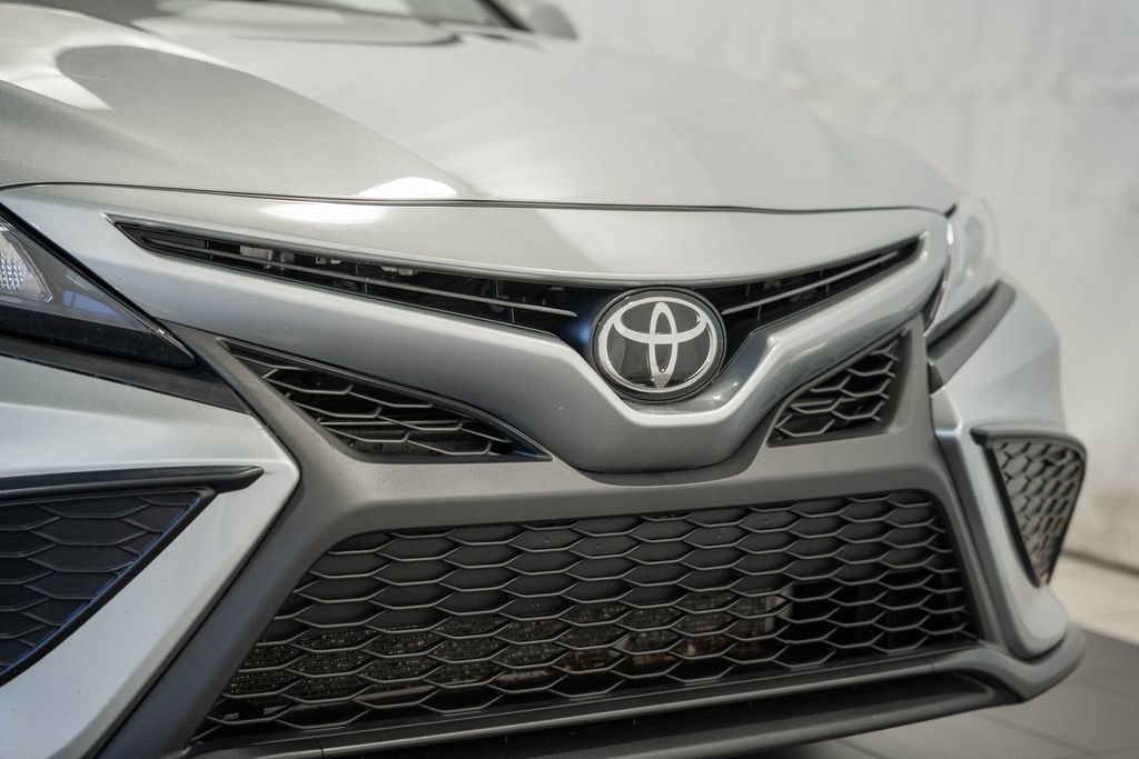 Used 2024 Toyota Camry SE FWD image 10