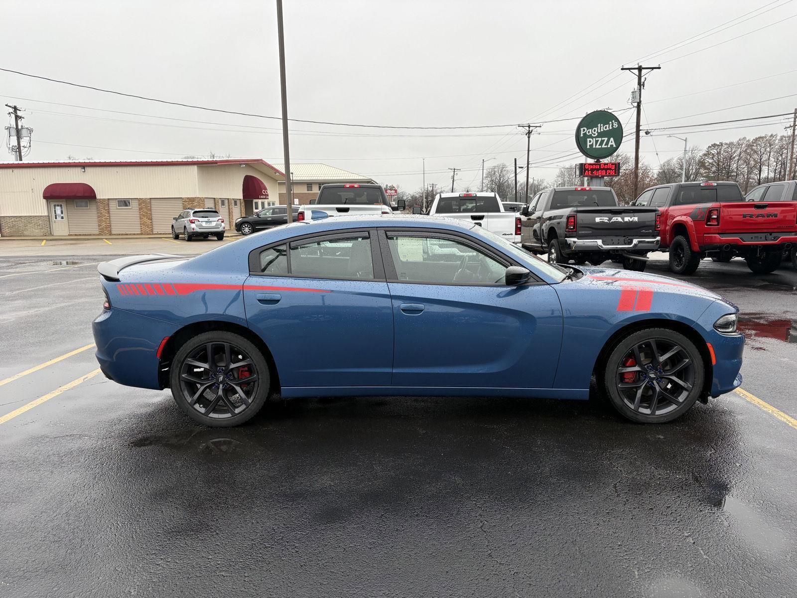 Used 2022 Dodge Charger SXT w/ Plus Group image 21