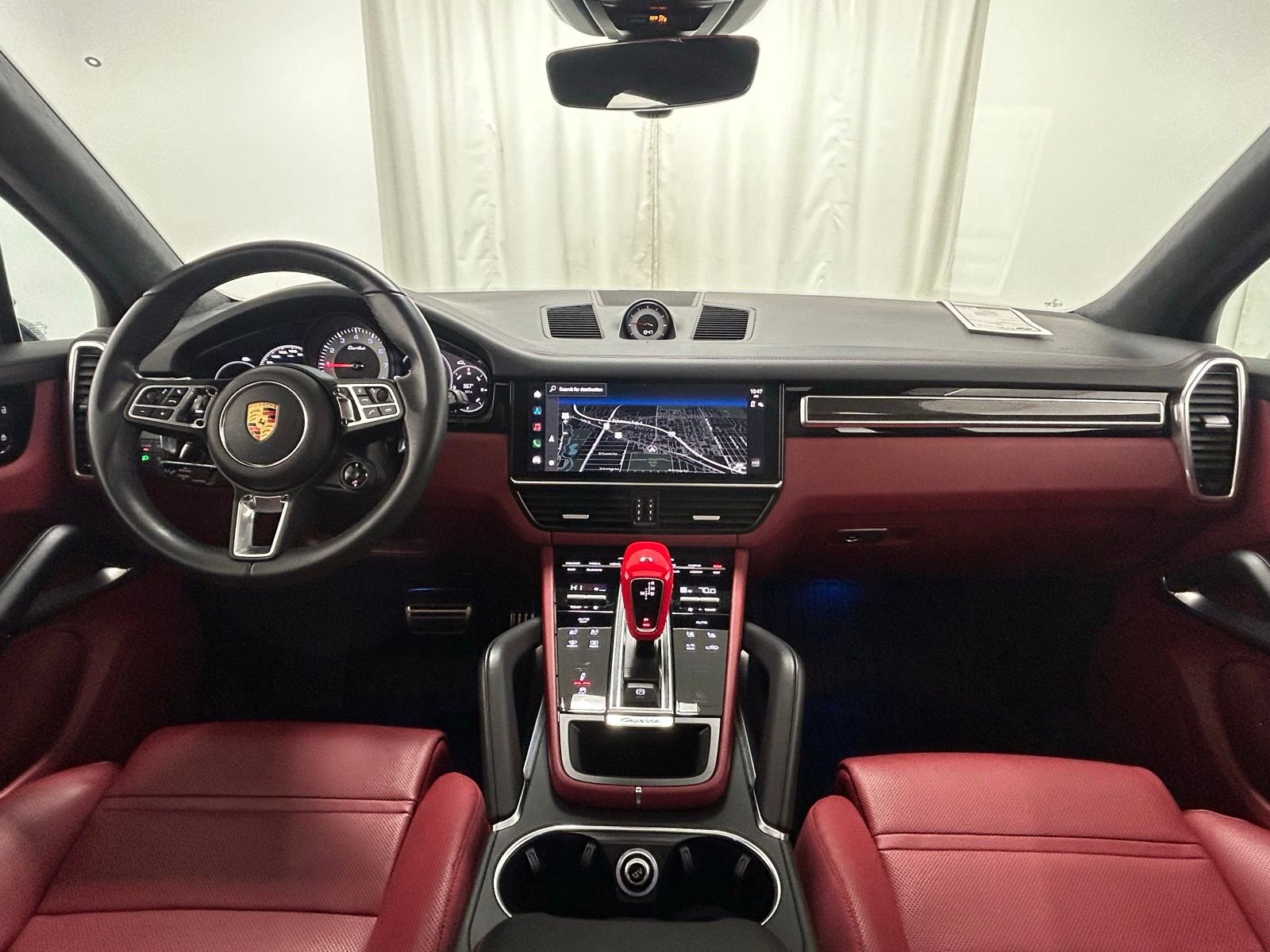 Used 2023 Porsche Cayenne Turbo image 9