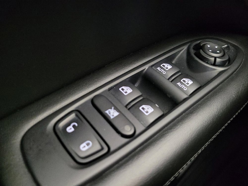 Used 2019 Jeep Compass Altitude image 27