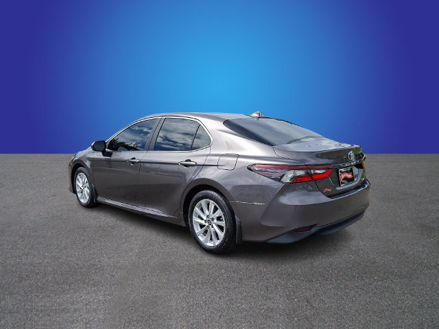 Used 2023 Toyota Camry LE FWD image 5