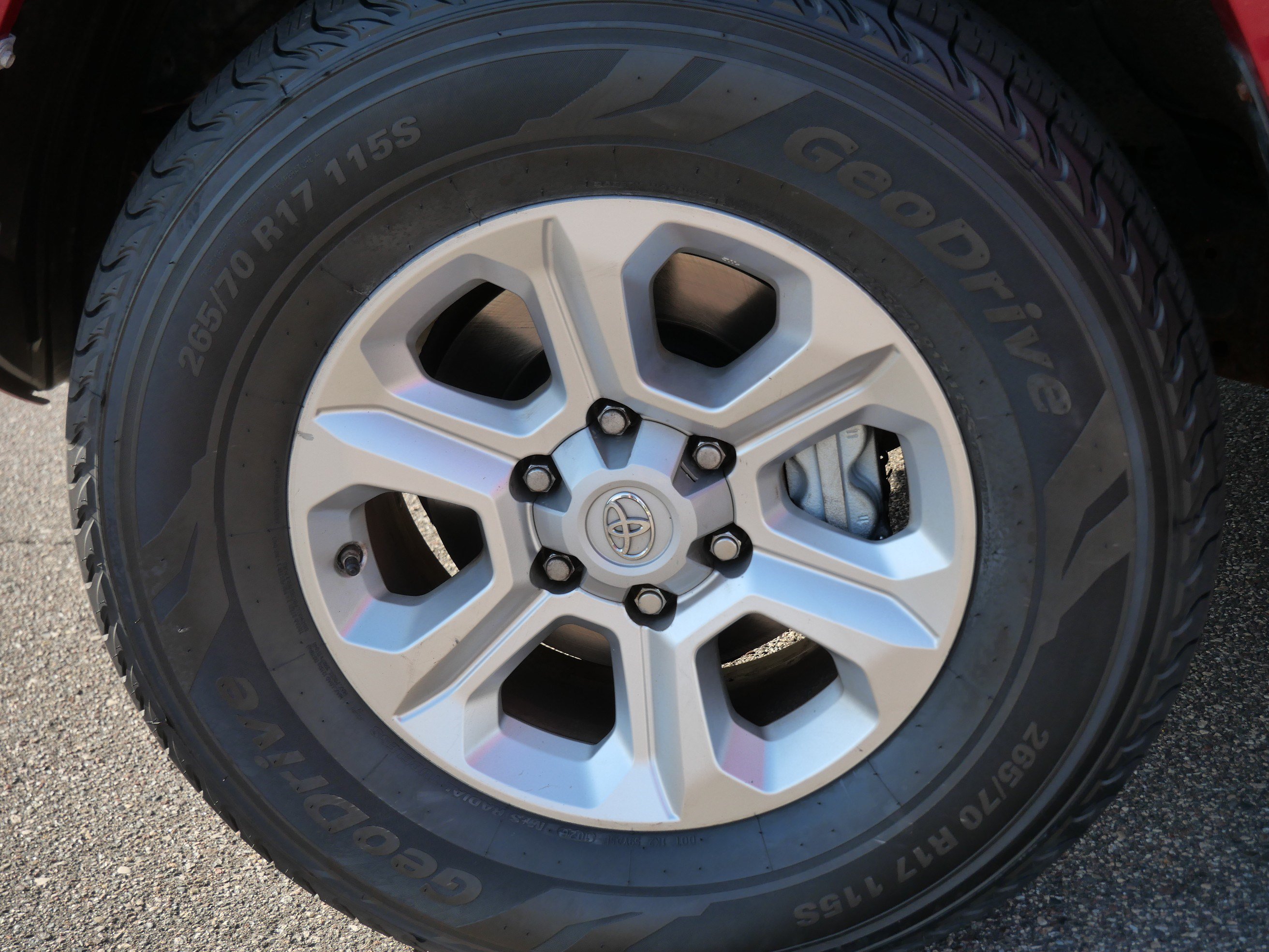 Certified 2016 Toyota 4Runner SR5 AWD/4WD image 15