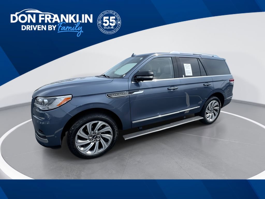 Used 2023 Lincoln Navigator Reserve video 1