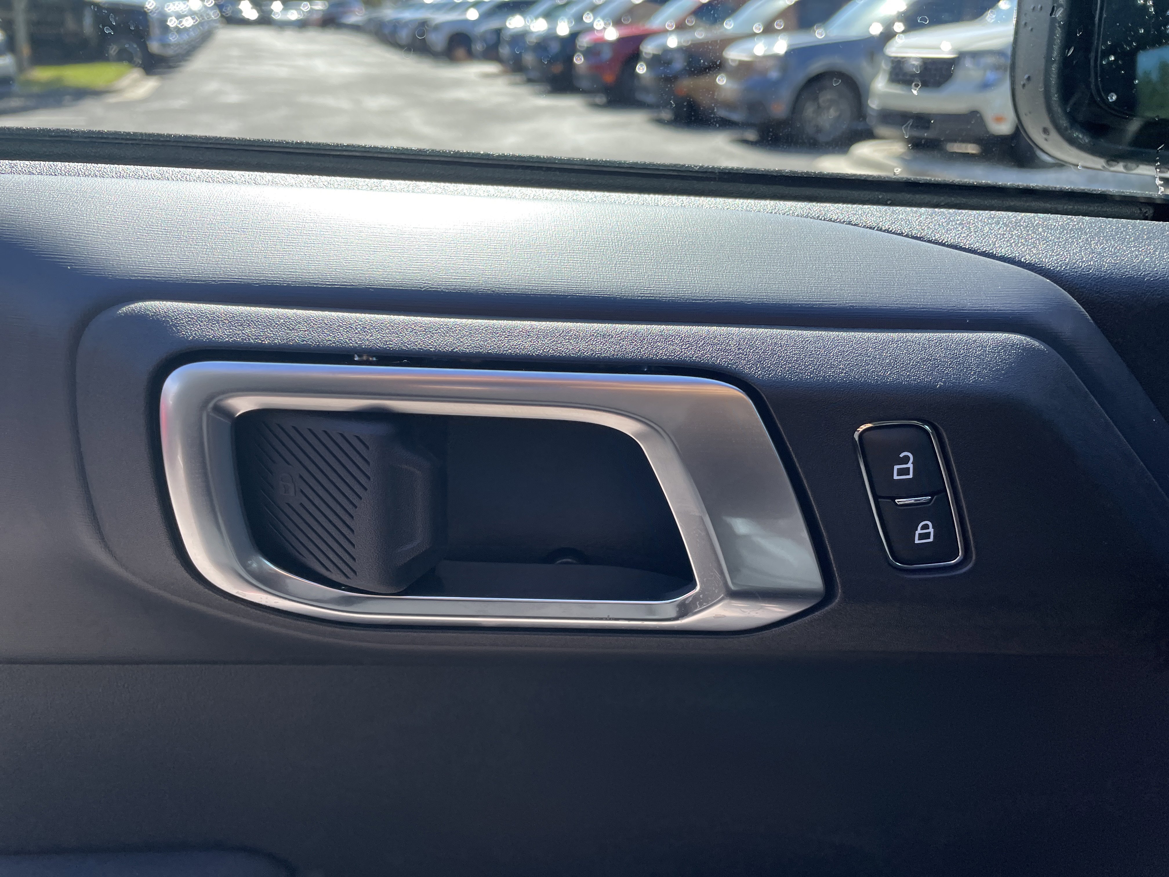 New 2025 Ford Bronco Badlands image 11