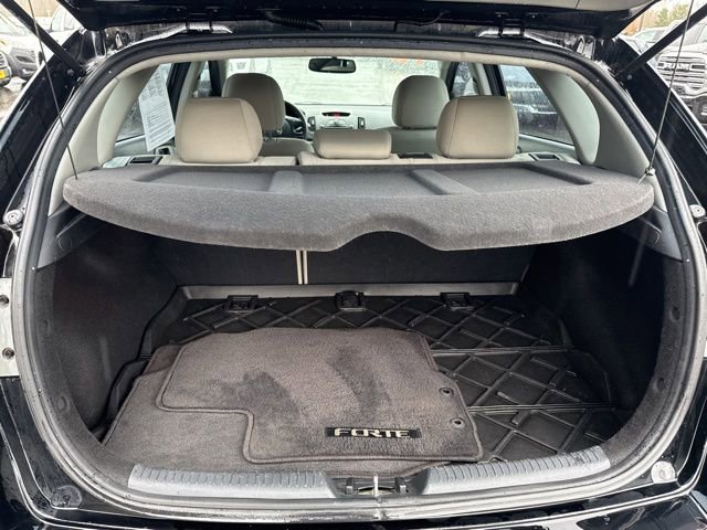 Used 2011 Kia Forte EX w/ Tech Pkg image 16