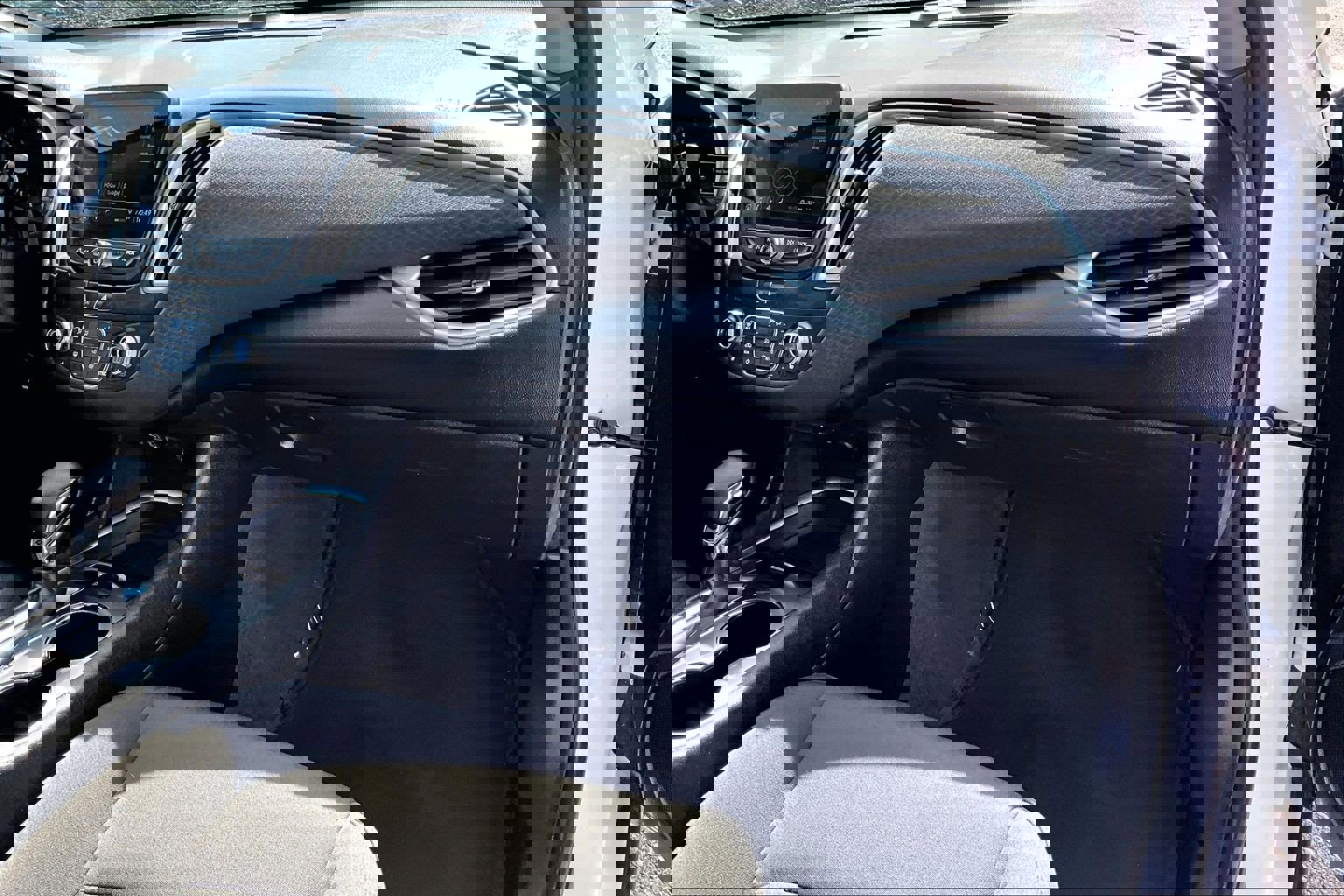 Used 2022 Chevrolet Malibu LT image 15