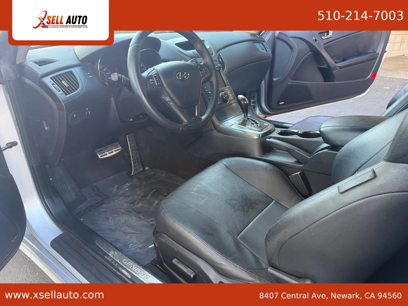 Used 2011 Hyundai Genesis 3.8 RWD image 7
