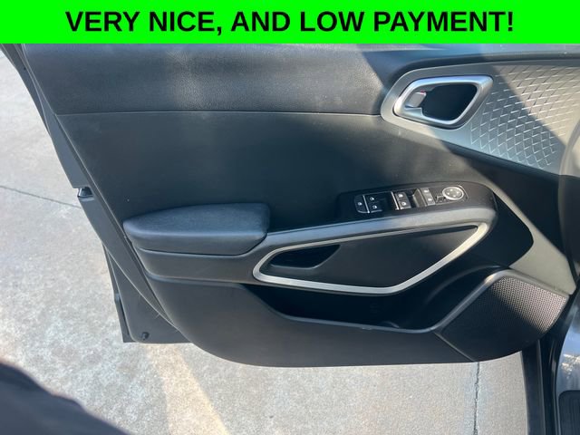 Used 2023 Kia Soul LX w/ Option Group 015 image 10