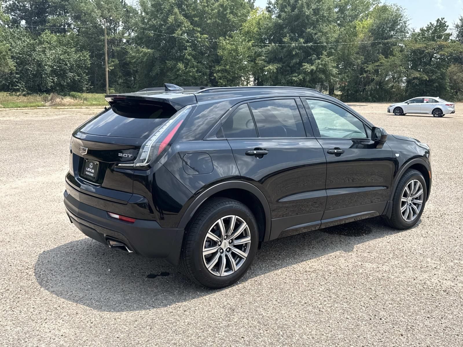 Used 2019 Cadillac XT4 Sport FWD image 3