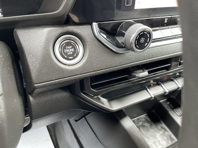 Certified 2023 Chevrolet Colorado W/T image 17