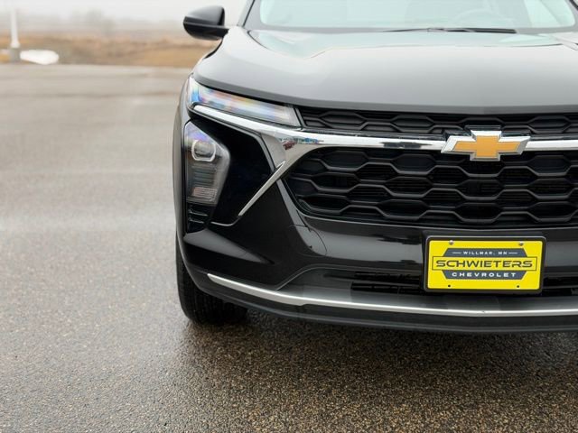 Used 2024 Chevrolet Trax LT image 4