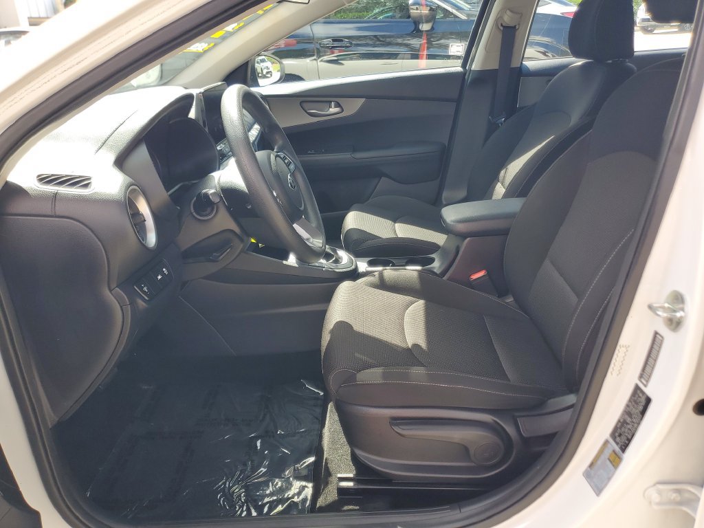 Used 2021 Kia Forte LXS FWD image 16