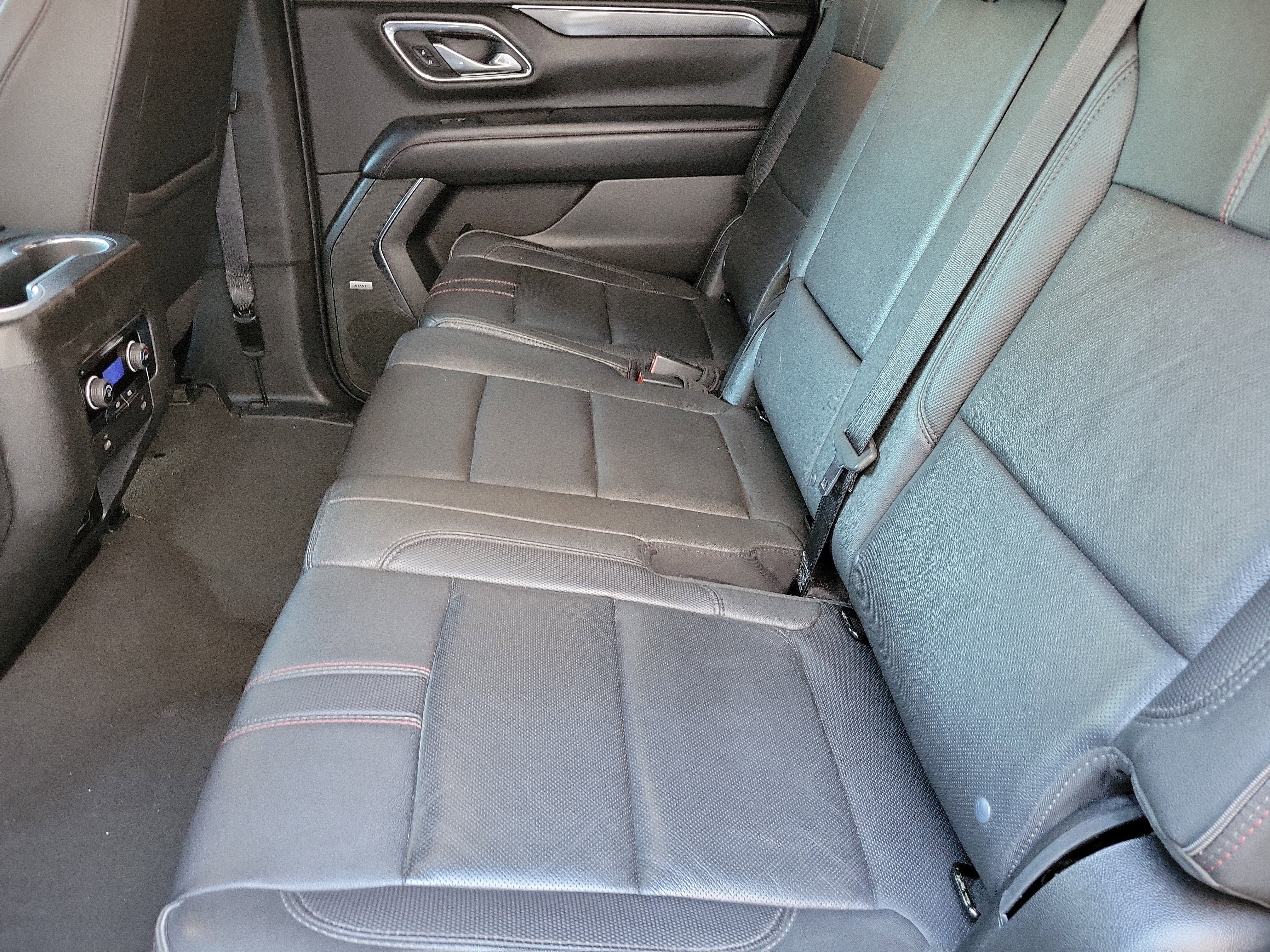 Used 2023 Chevrolet Suburban RST image 11