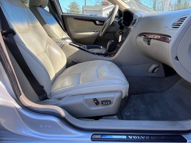 Used 2006 Volvo V70 2.5T FWD image 13