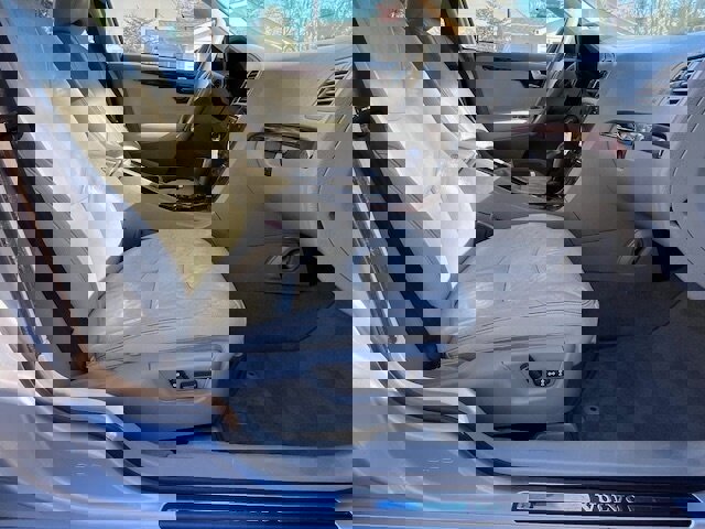 Used 2006 Volvo V70 2.5T image 13