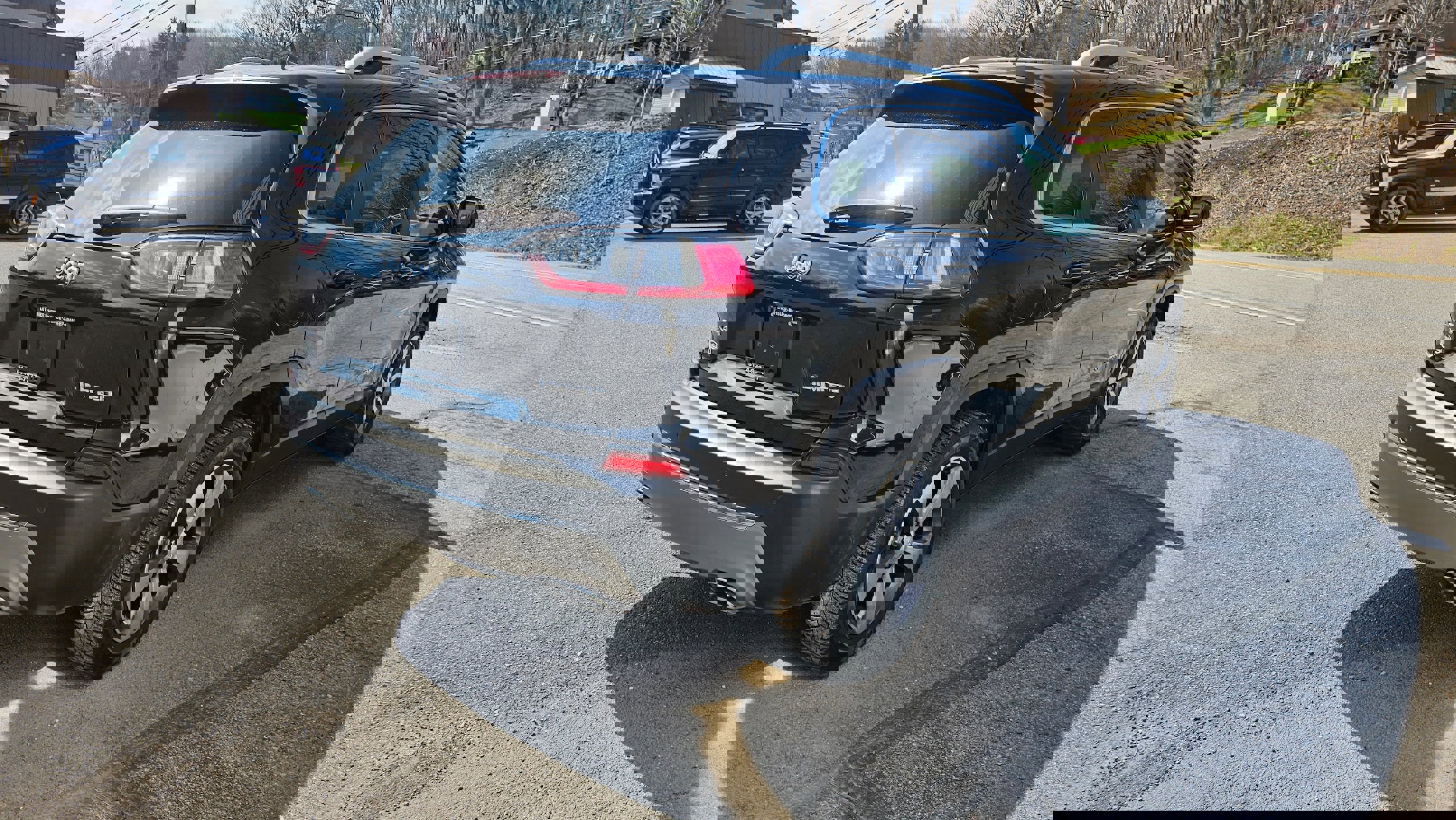 Used 2020 Jeep Cherokee Limited image 13