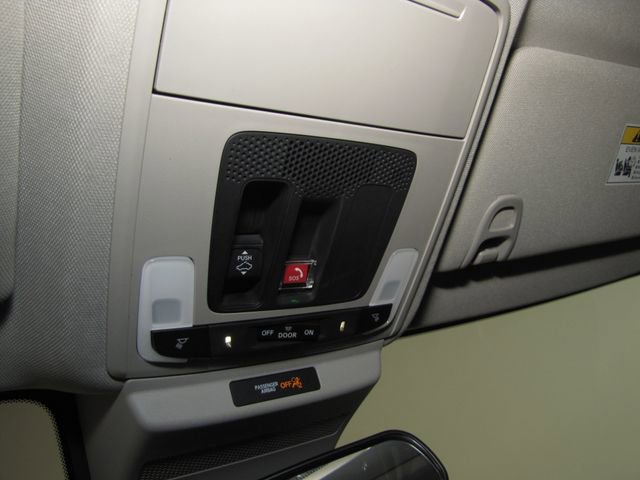 Certified 2025 Honda Accord SE image 8