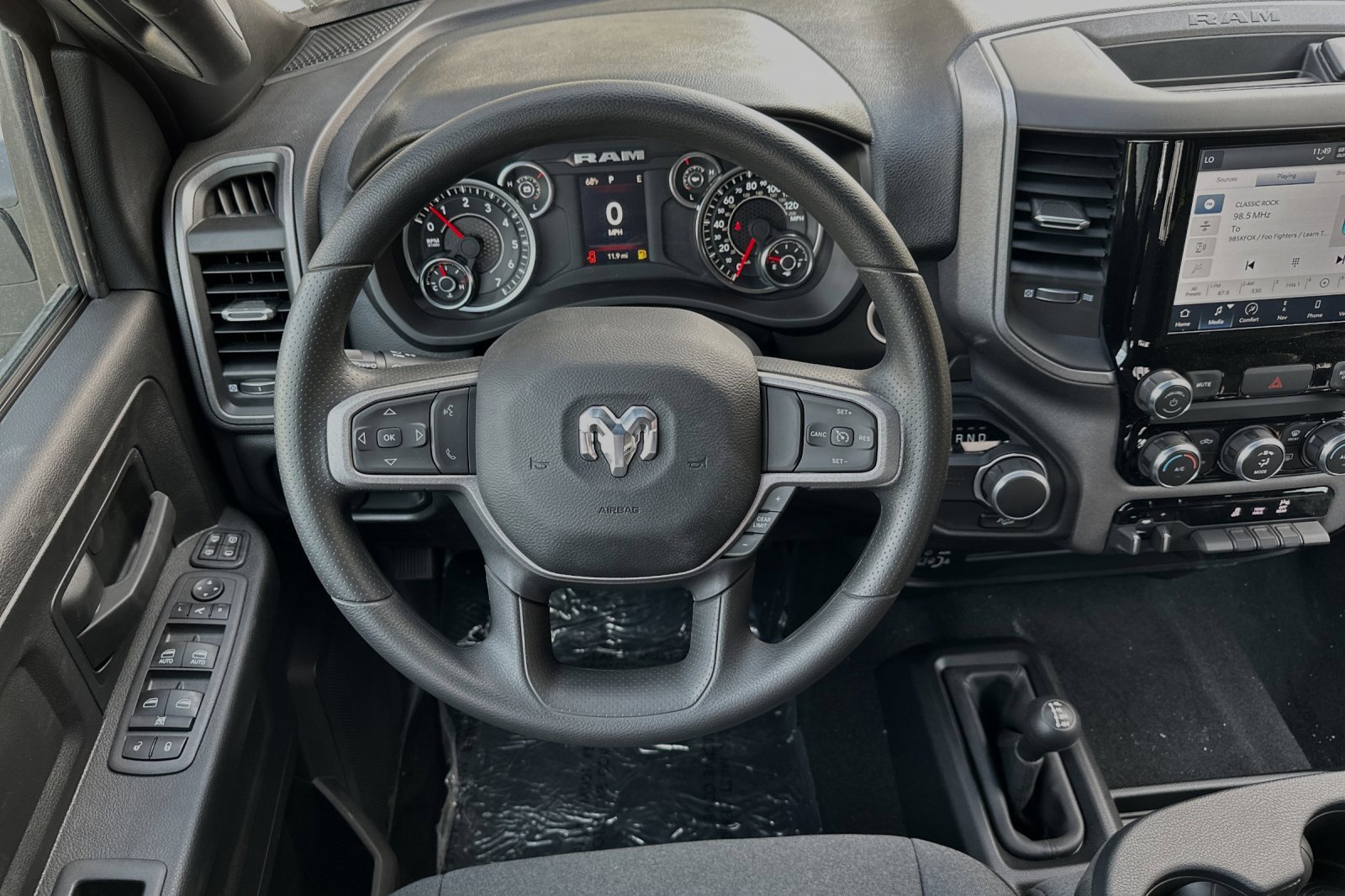 New 2024 RAM 2500 Tradesman w/ Towing Technology Group image 13