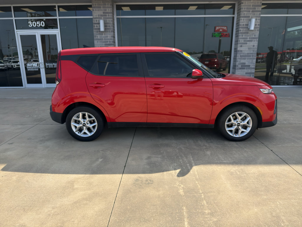 Used 2022 Kia Soul LX w/ Technology Package