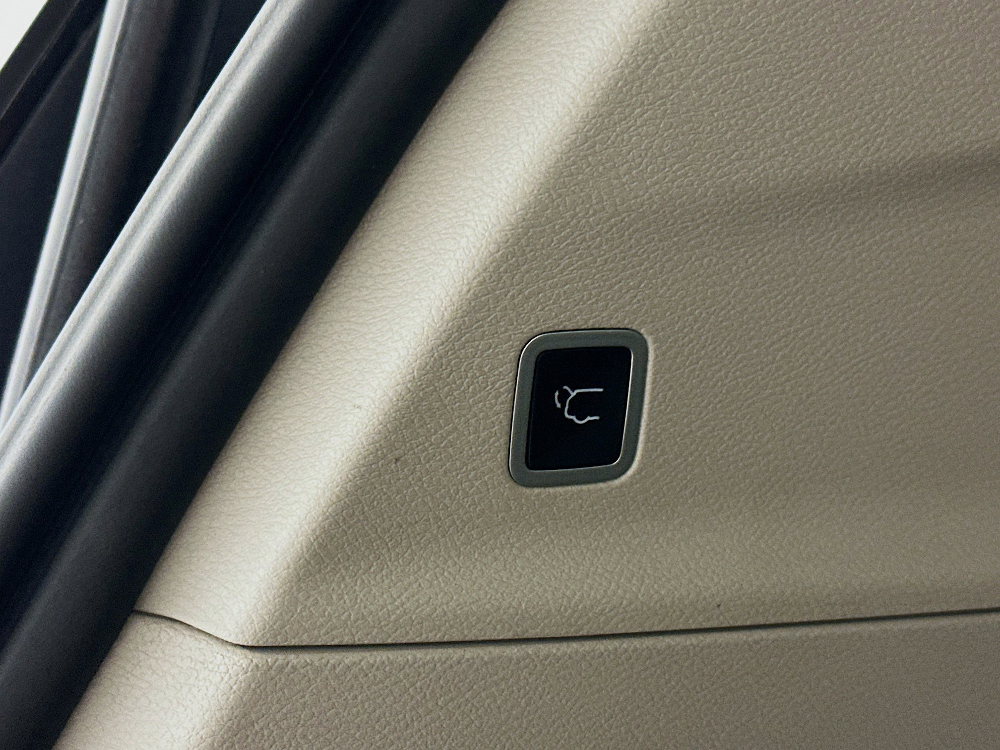 Used 2024 Chrysler Pacifica Touring-L image 31