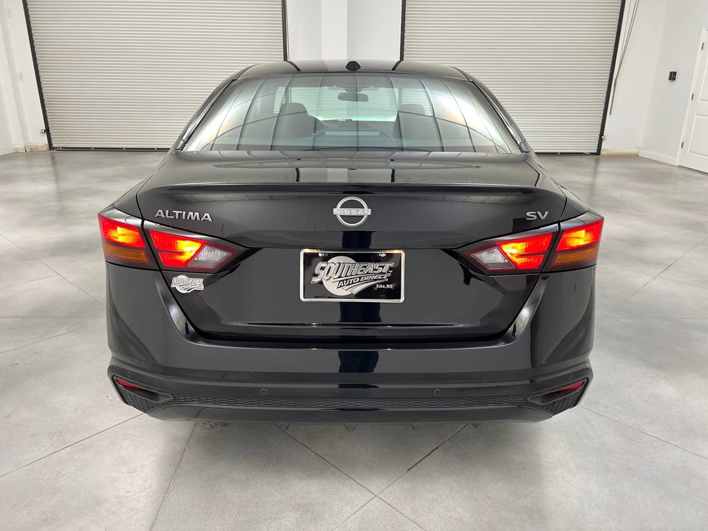 Used 2024 Nissan Altima 2.5 SV image 6