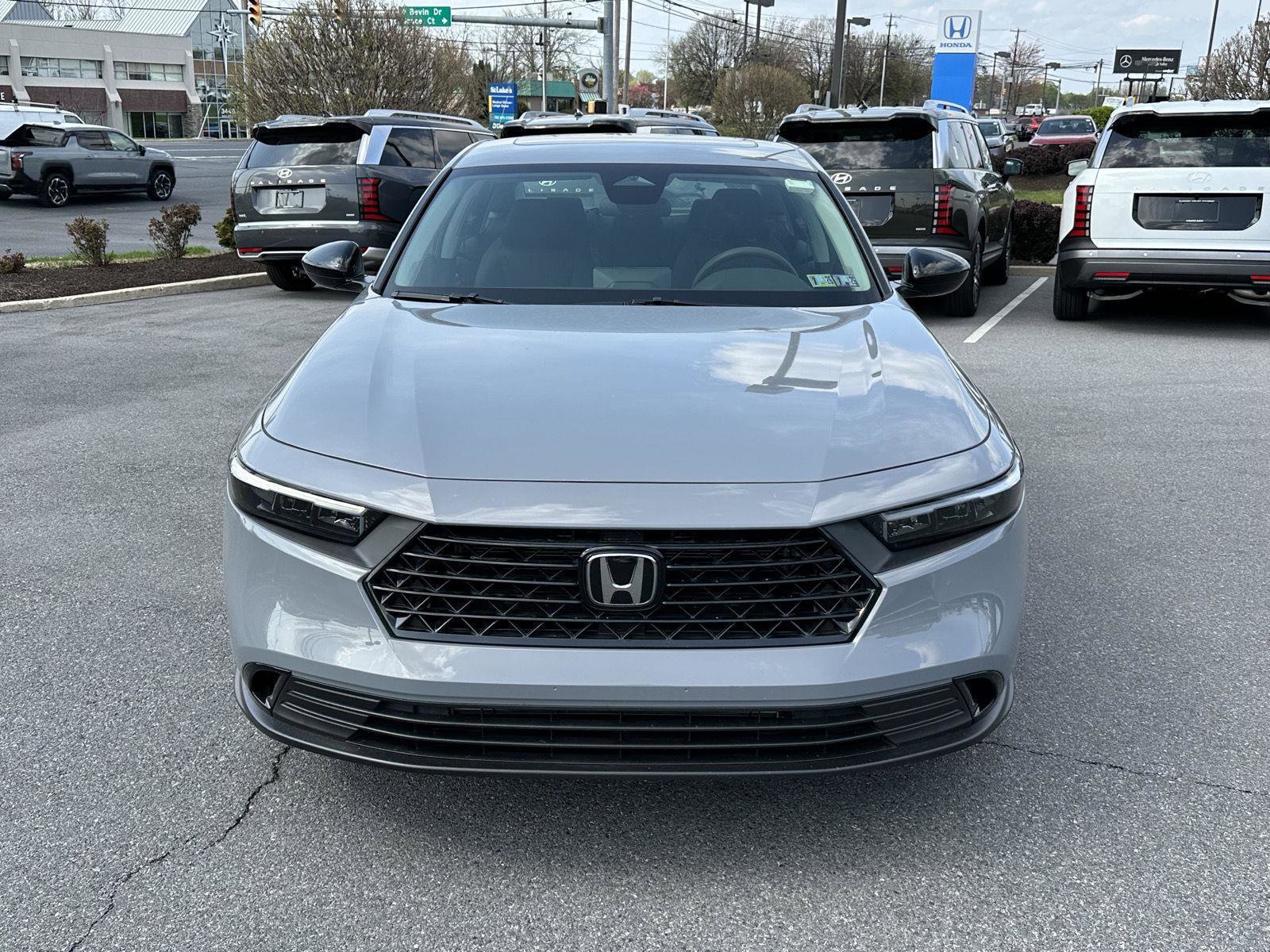 Used 2025 Honda Accord SE image 3