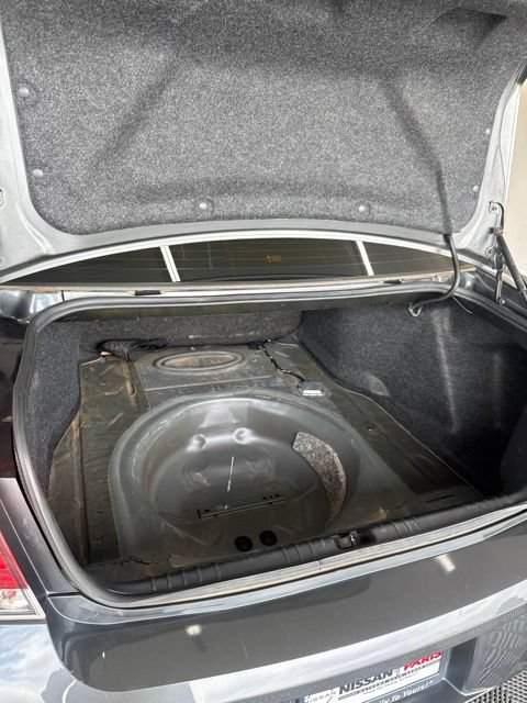 Used 2011 Chevrolet Impala LS FWD image 15