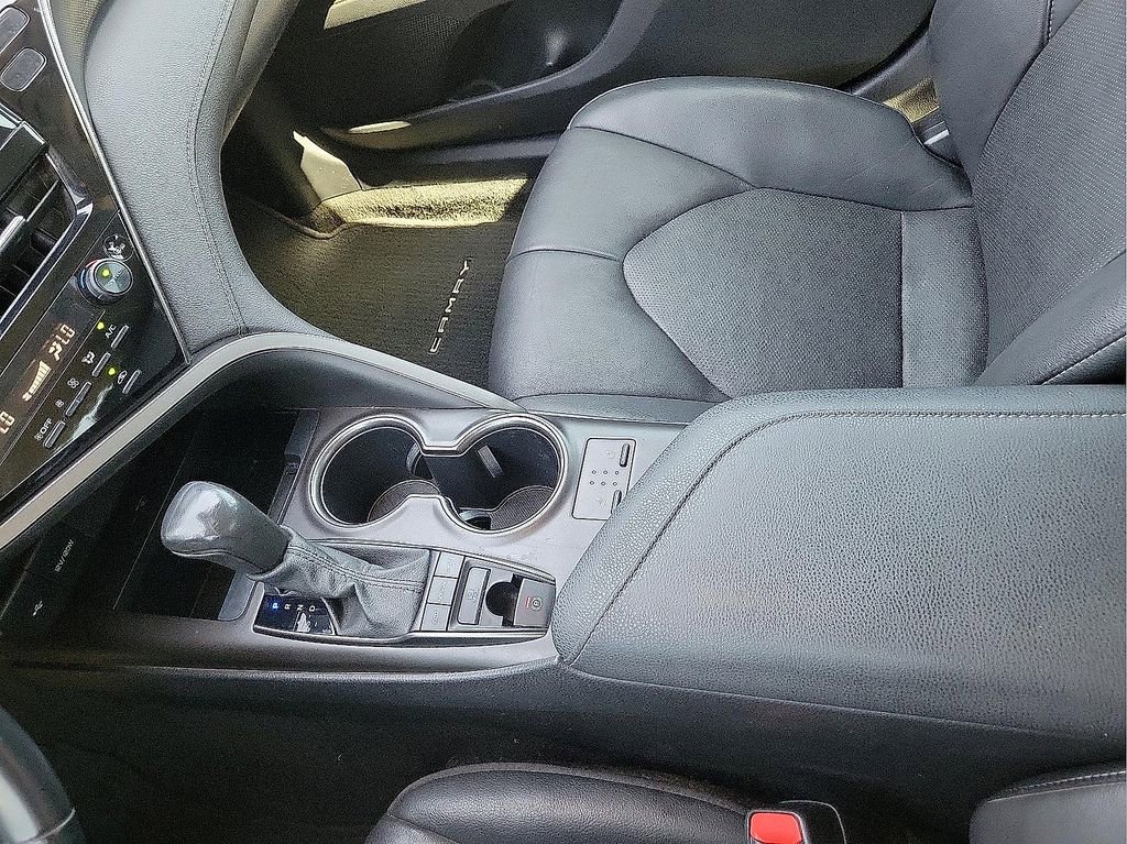 Used 2022 Toyota Camry XSE image 20