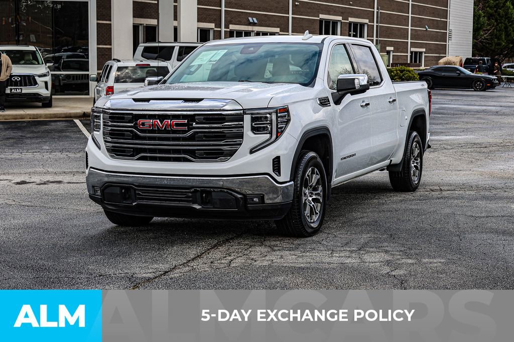 Used 2025 GMC Sierra 1500 SLT image 3