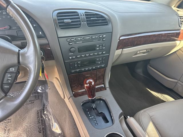 Used 2001 Lincoln LS image 27