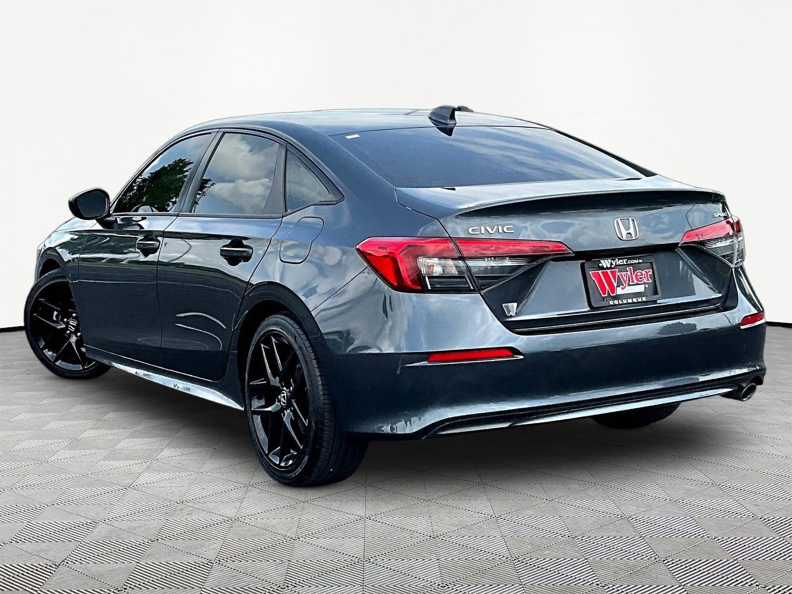Used 2024 Honda Civic Sport image 4