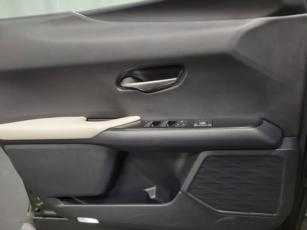 Used 2019 Lexus UX 200 w/ Premium Package image 23