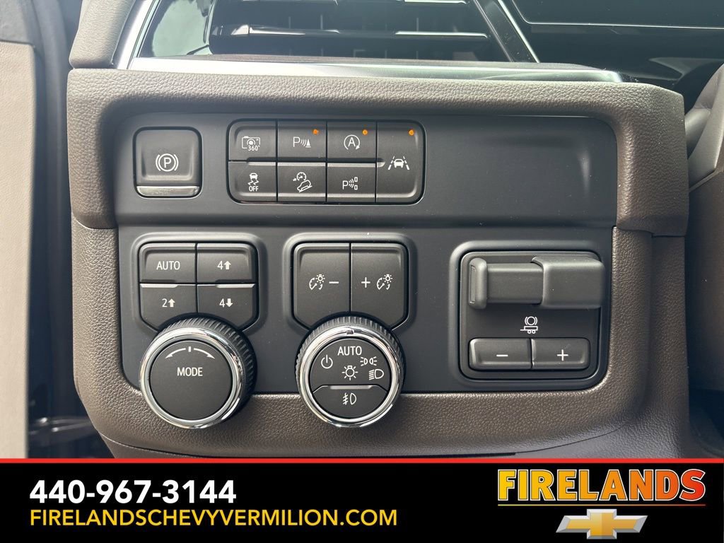 New 2026 Chevrolet Suburban LT w/ Comfort Package image 17