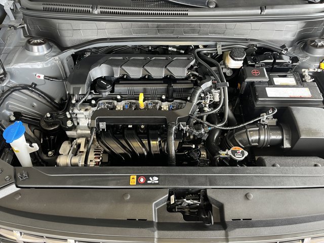 Used 2025 Hyundai Venue SEL image 23