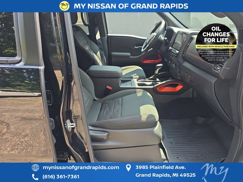 Used 2023 Nissan Frontier PRO-4X w/ Pro Convenience Package AWD/4WD image 24