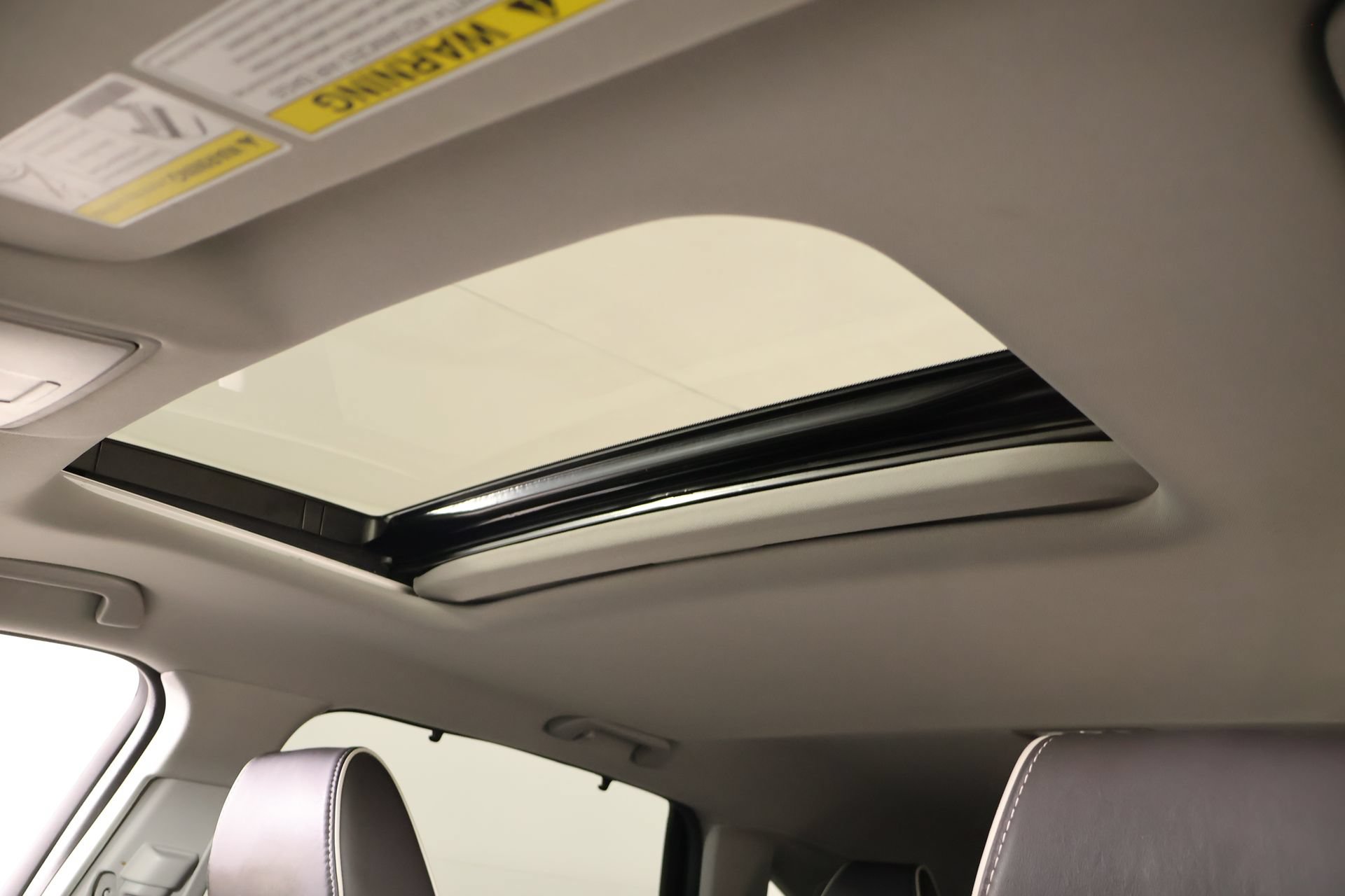 Used 2019 Acura MDX SH-AWD w/ Advance Package image 18