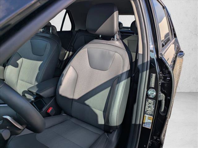 Used 2024 Kia Niro EX Touring image 17