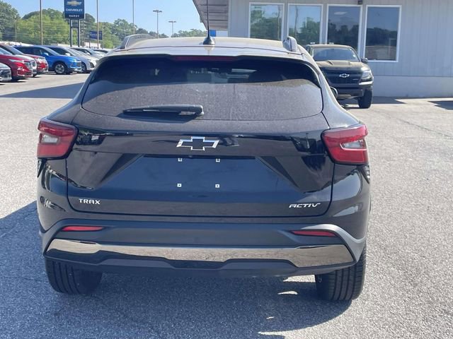 Used 2024 Chevrolet Trax ACTIV FWD image 5